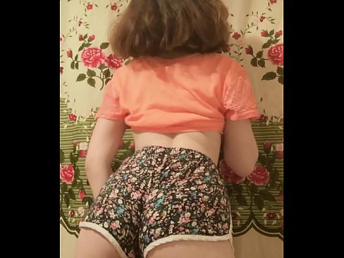 ❤️ Sexy young babe stripping off her shorts on camera Fuck video at pl.vbdsm.ru ️❤